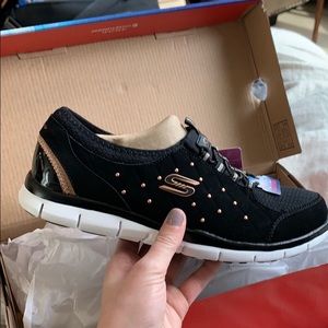 Sketchers women’s Gratis